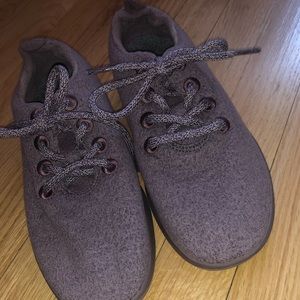 dark purple(ish) allbirds